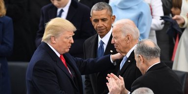 Трамп заважає Україні. Як виділення допомоги натрапило на мексиканську стіну