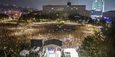 "Майдан" против Фицо: в городах Словакии тысячи людей вышли на митинги (фото)