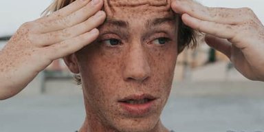 "Не знаю, что думать": мужчина ради смеха сделал тест ДНК и оказался в шаге от потери семьи