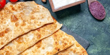 Чебуреки за 10 минут: рецепт сытного ии вкусного перекуса