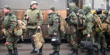 "Оккупанты разрешили": РФ мобилизует жителей ВОТ без гражданства, — ЦНС