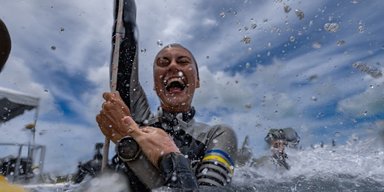 На глибину 25-поверхівки: українка Садурська встановила світовий рекорд з фрідайвінгу (фото)