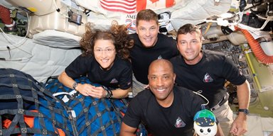 Не космические: какие зарплаты у астронавтов NASA, летавших на Луну