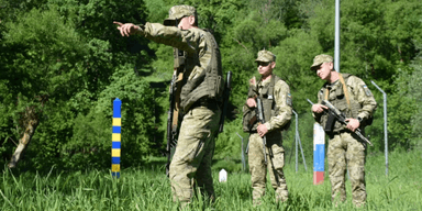 Прикордонники передають ТЦК дані всіх чоловіків, затриманих під час втечі з України, — речник ДПСУ (відео)