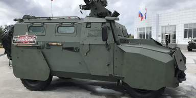 Під реактивні снаряди С-8: РФ працює над мініРСЗВ на базі переробленого "Тигра", — ЗМІ