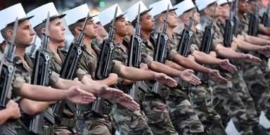 Франція готує приблизно 1500 солдатів для відправки в Україну, — МЗС РФ