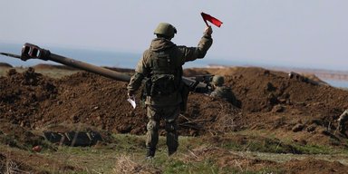 "Бавовна" потребує догляду: в окупантів великі проблеми в Криму, — Гуменюк (відео)