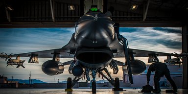 Україна мала отримати літаки F-16 ще два роки тому, — генерал США