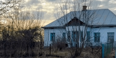 Переселенцы купили дом в селе за $7 тысяч: самое интересное — что внутри (фото)