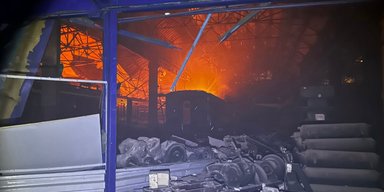 Удар ВС РФ по Днепру: разрушены депо и вокзал, в сети показали кадры последствий атаки (фото)