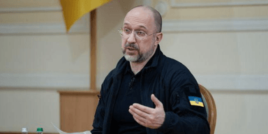 Шмигаль розповів, скільки коштів сплатили українські біженці до бюджету Польщі лише за два роки