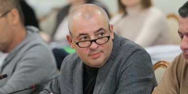 "Индивидуальная ситуация": член ЦИК выехал в США и получил 1,5 млн гривен из бюджета (фото)
