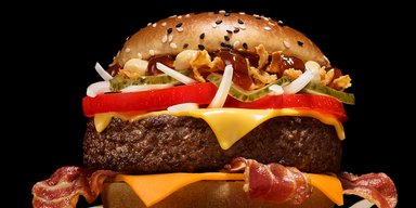Завжди як новенькі: шеф-кухар розповів, чому бургери в McDonald's не пліснявіють