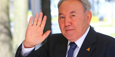 Больше не "лидер нации". Кто может возглавить Казахстан после отставки Назарбаева