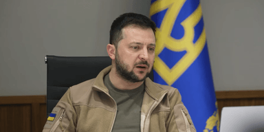 "Ми передамо РФ привіт": Зеленський відреагував на атаку БПЛА на Київ під час візиту Стармера