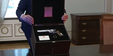Мадяр забрав із собою, Стармер залишив в Анкарі: що зробили члени НАТО з пістолетами від Ердогана