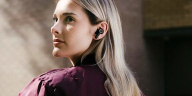 Навушники, які коштують дешевше AirPods, але не поступаються якістю: 3 моделі (фото)
