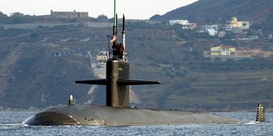Контроль рубежів Арктики: США вперше спрямували атомний підводний човен в Ісландію (фото)