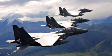 Пилоты делали селфи: в Южной Корее столкнулись два истребителя F-15K