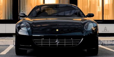 Сімейний суперкар: у Харкові помітили раритетний Ferrari 2000-х (фото)