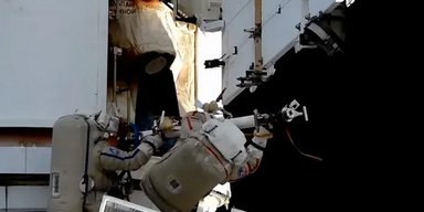 Астронавти на МКС зіткнулися з токсичною краплею у відкритому космосі: і це ще не всі проблеми (фото)