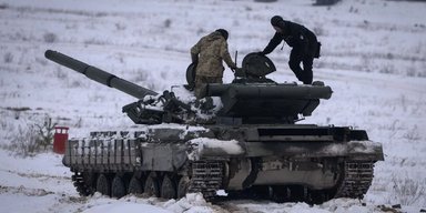 ЗС РФ просуваються на Донеччині: мали успіхи у Часовому Яру і біля трьох сіл, – DeepState (мапа)
