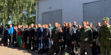 Запускают провокатора: оккупанты в Донецке придумали новую тактику мобилизации местных