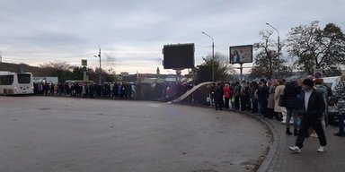 Вибухи в Криму: у Севастополі закрили рейд через бухту після атаки БПЛА (фото, відео)