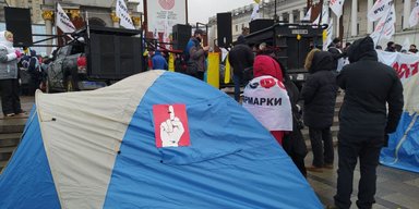 Протест ФОПов: на Майдане установили палатки и расходиться не собираются