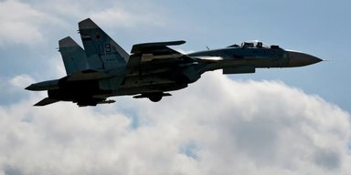 Російський Су-27 випустив ракету в британський літак над Чорним морем, але промахнувся, — ЗМІ
