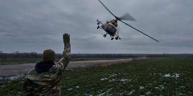"Уйти от небесной кары не получится": ВСУ уничтожили взвод пехоты РФ еще до начала боя (видео)
