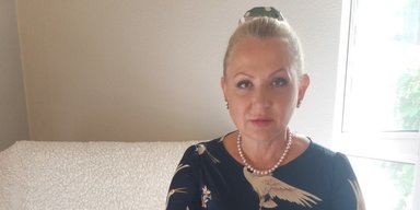 Звезда сериала "Слуга народа" обвинила полицию в похищении мужа и требовании $8 тысяч (видео)