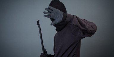 Нападает на женщин ночью: в соцсетях пишут о маньяке в Киеве, правоохранители выясняют детали