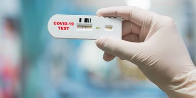 В Україні зросла смертність від COVID-19: у МОЗ відповіли, чи буде карантин через нові штами