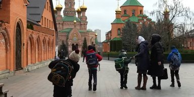 При монастирі у Києві діяла підпільна школа: СБУ взялася за справу (відео)
