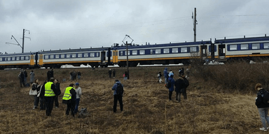 В Україні низка поїздів зупинялися серед полів через загрозу "Шахедів": що відомо (фото, відео)