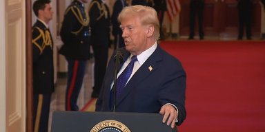 50 млн на презервативы в Газу: Трамп заявил, что ХАМАС их использовал для бомб (видео)