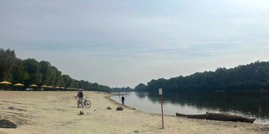 Забруднена вода із Сейму по Десні наближається до Чернігова: містян закликали не купатися у річці