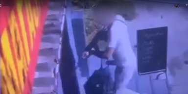 Випустив чергу та втік: під Києвом чоловіки вчинив стрілянину з автомата, є поранені (відео)