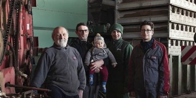 Задавили 15 000 шматків пармезану: директор сироварні в Італії загинув під вагою своєї продукції