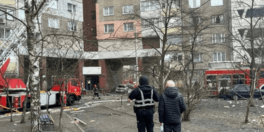 Атаковали волнами: ВС РФ ночью ударили по Киеву, подробности