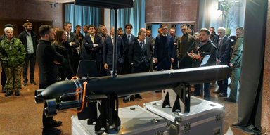 Украина представила обновленную версию подводного дрона Toloka TLK 150: детали улучшений