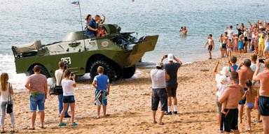 Предательский отдых. Почему жители материковой Украины все чаще посещают оккупированный полуостров