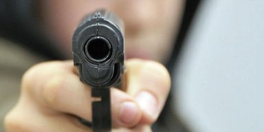 Трагедия раз в год или каждую неделю: чему учит опыт США, где разрешено свободно владеть оружием
