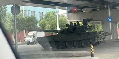 Т-72 з китайською "головою": як переробляють старі радянські танки на експорт (фото)