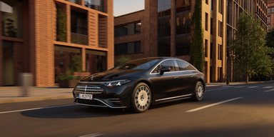Штурвал, запас хода 926 км и быстрая зарядка: Mercedes показал электрический флагман (фото)