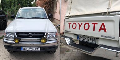 Гість із 2000-х: в Україні виявили 19-річний пікап Toyota в новому стані (фото)