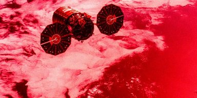 Експеримент NASA з вогнем у космосі закінчився повним згорянням космічного корабля (фото)