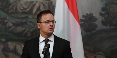 "Пов'язано із загрозою третьої світової": Угорщина проти відправлення військ НАТО в Україну, — росЗМІ