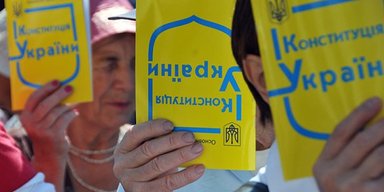 Народ против государства. Почему украинцы отрицают полномочия государства там, где им это невыгодно
